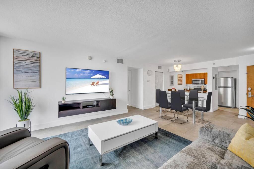 37th Floor Amazing Spacious Unit With Parking Apartamento *