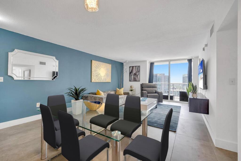 37th Floor Amazing Spacious Unit With Parking Apartamento